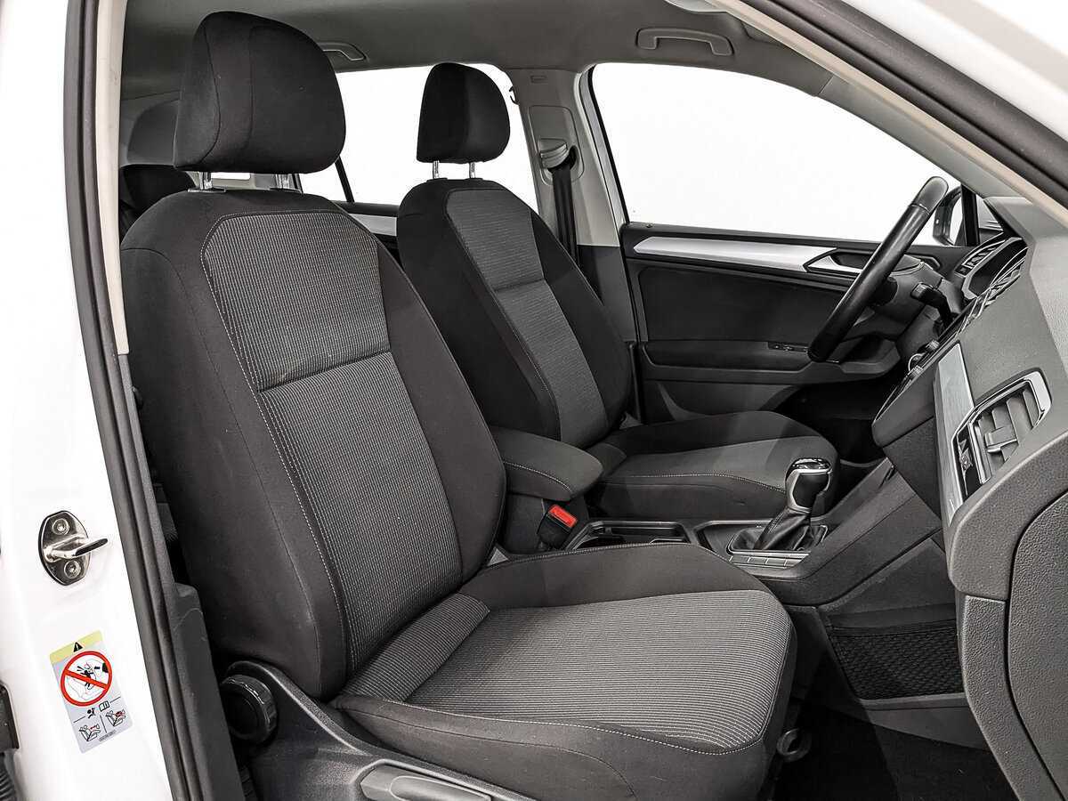 Купить Volkswagen Tiguan с пробегом. Фото: #23
