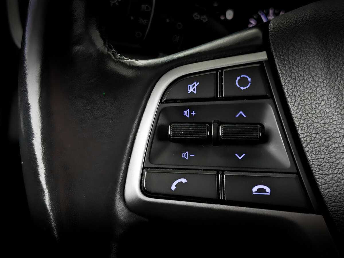 Купить Hyundai Solaris с пробегом. Фото: #24