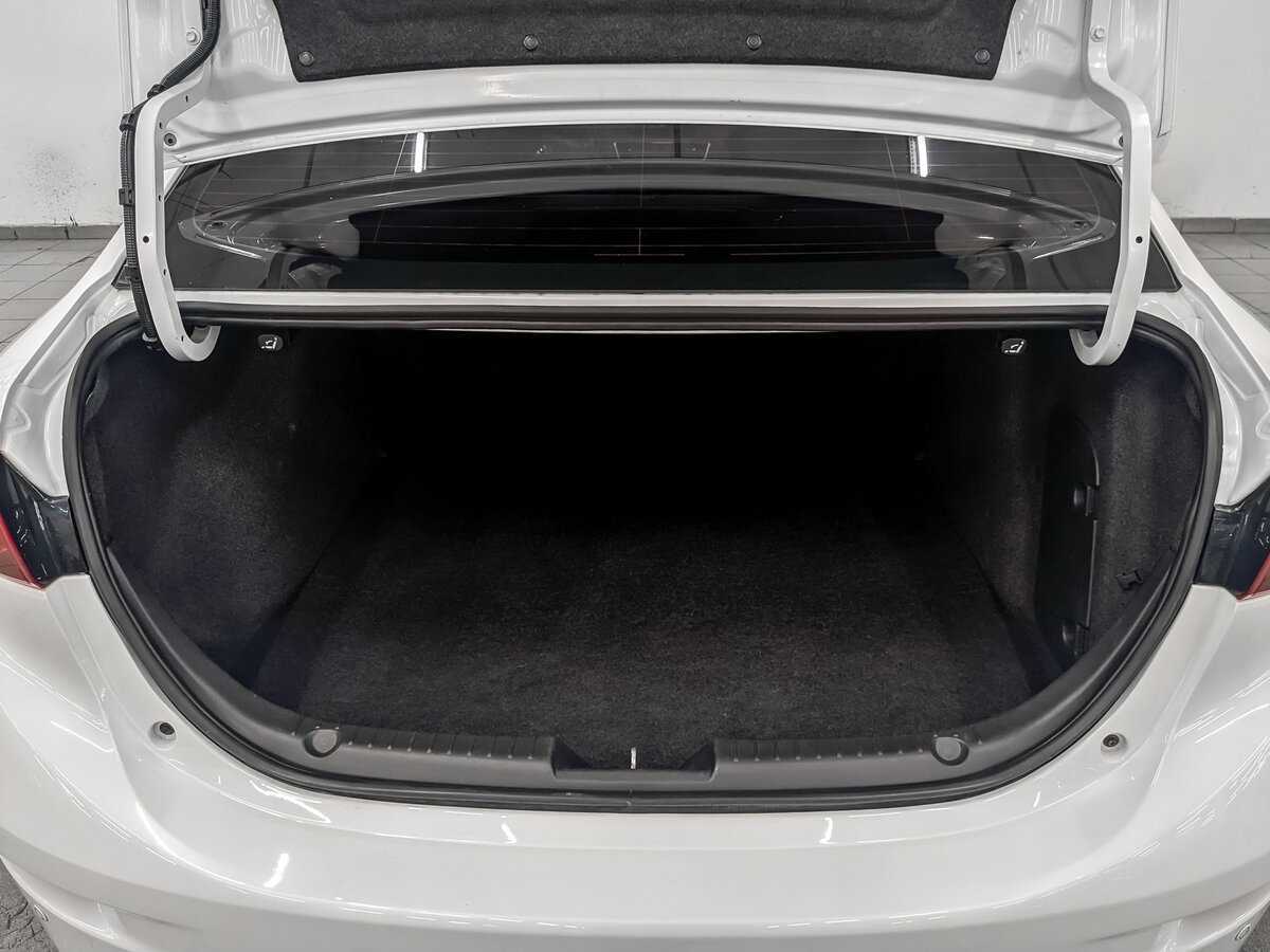 Купить Mazda 3 с пробегом. Фото: #9