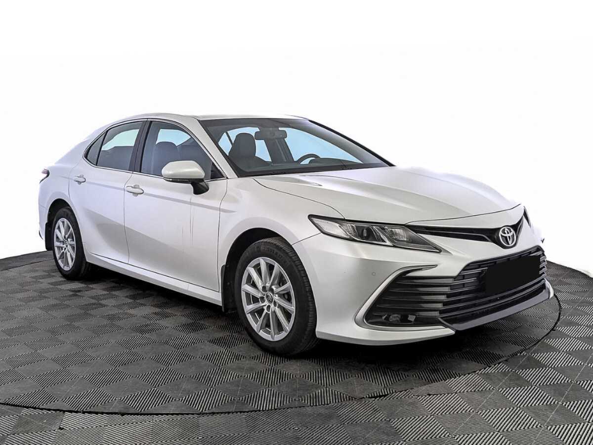 Купить Toyota Camry с пробегом. Фото: #2