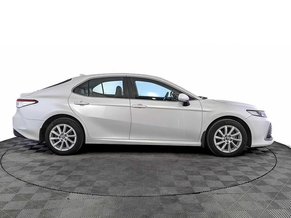 Купить Toyota Camry с пробегом. Фото: #3
