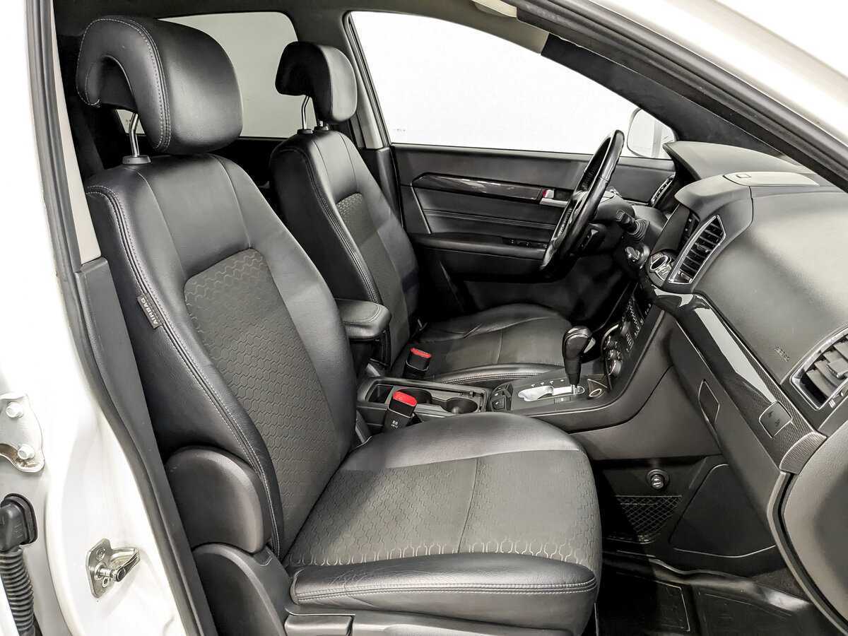 Купить Chevrolet Captiva с пробегом. Фото: #22