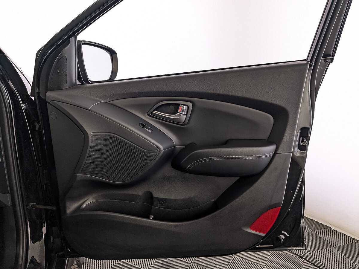 Купить Hyundai ix35 с пробегом. Фото: #24