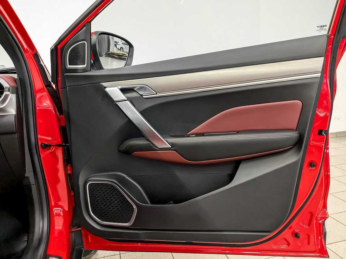 Купить Geely Coolray с пробегом. Фото: #23