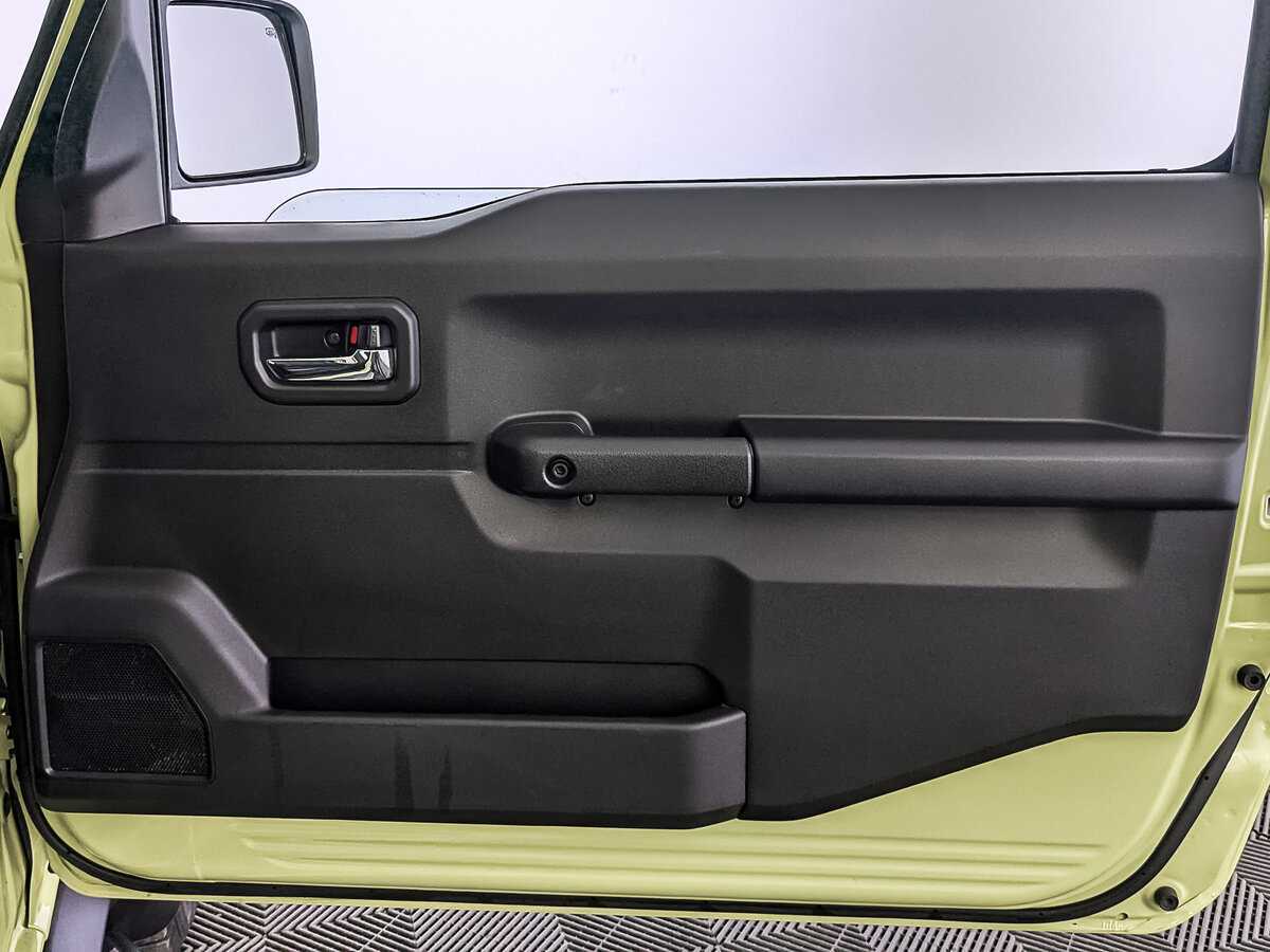 Купить Suzuki Jimny с пробегом. Фото: #24