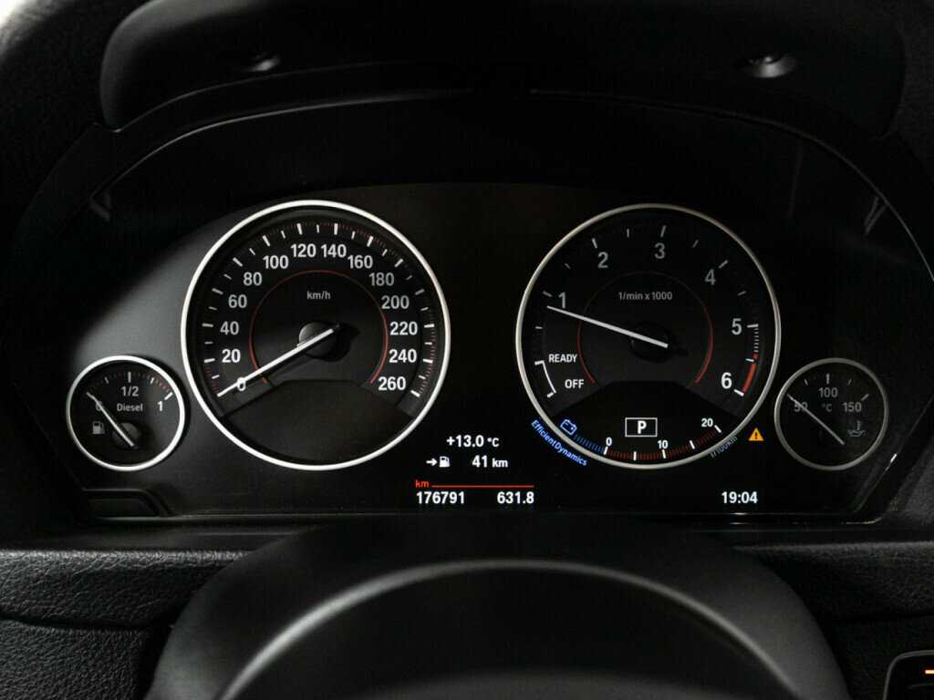 Купить BMW 3 серии с пробегом. Фото: #11