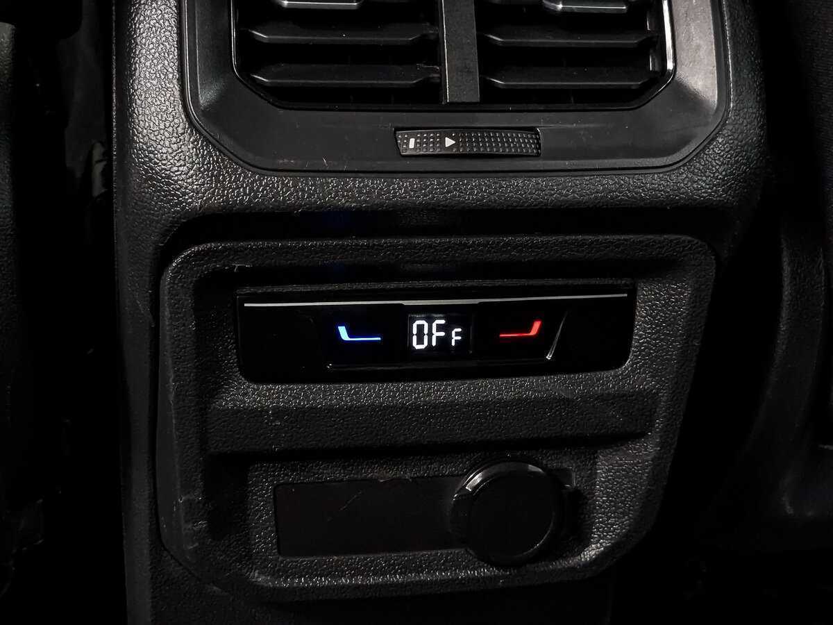 Купить Volkswagen Tiguan с пробегом. Фото: #24