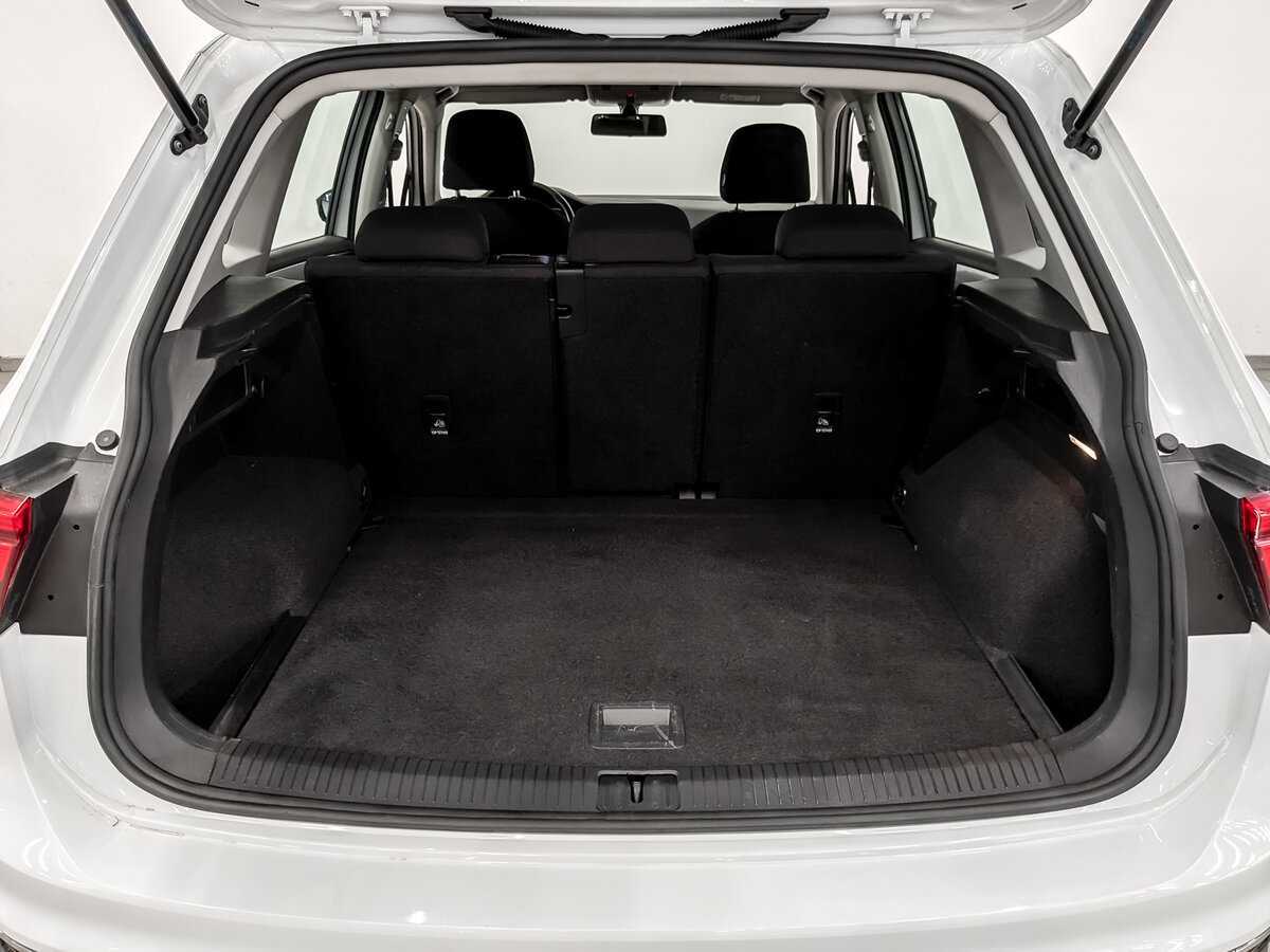 Купить Volkswagen Tiguan с пробегом. Фото: #9