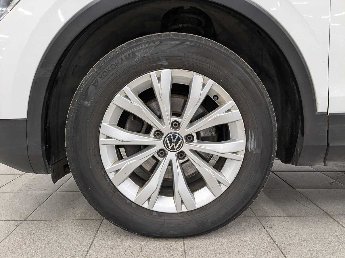 Купить Volkswagen Tiguan с пробегом. Фото: #10