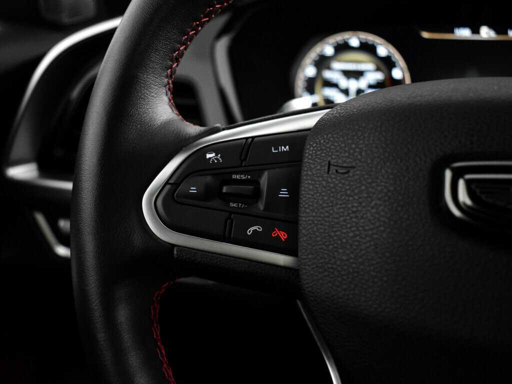 Купить Geely Tugella с пробегом. Фото: #20