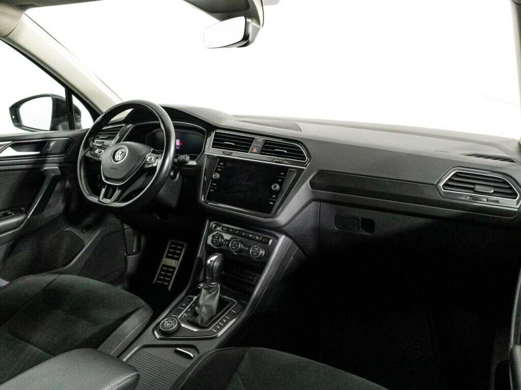Купить Volkswagen Tiguan с пробегом. Фото: #8