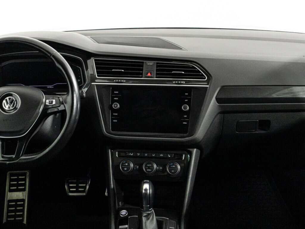 Купить Volkswagen Tiguan с пробегом. Фото: #13