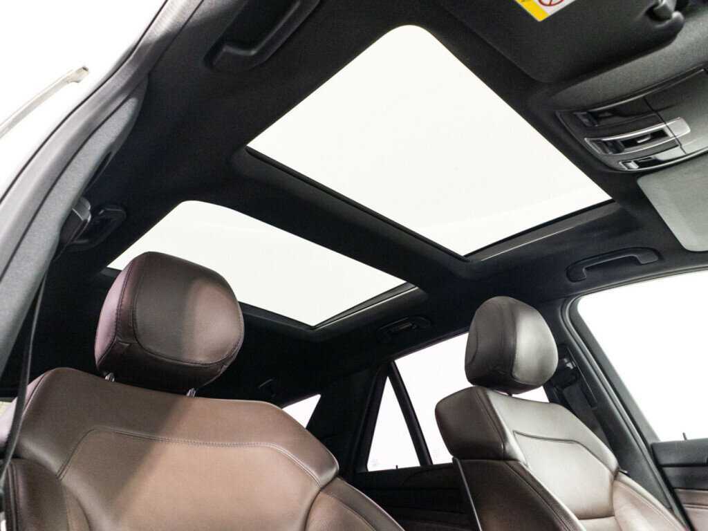 Купить Mercedes-Benz M-Класс с пробегом. Фото: #16