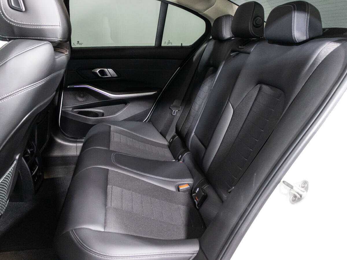 Купить BMW 3 серии с пробегом. Фото: #9