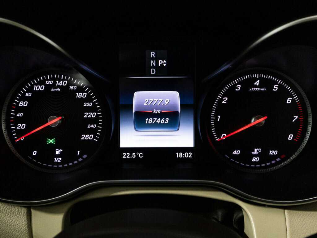 Купить Mercedes-Benz C-Класс с пробегом. Фото: #11