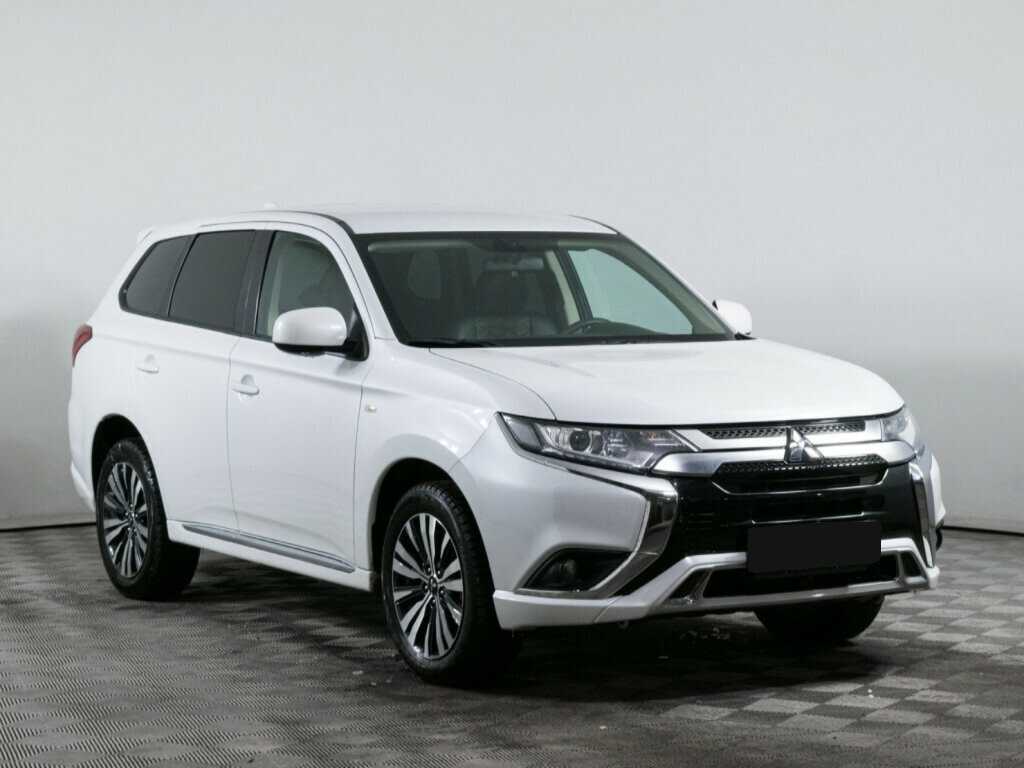 Купить Mitsubishi Outlander с пробегом. Фото: #2