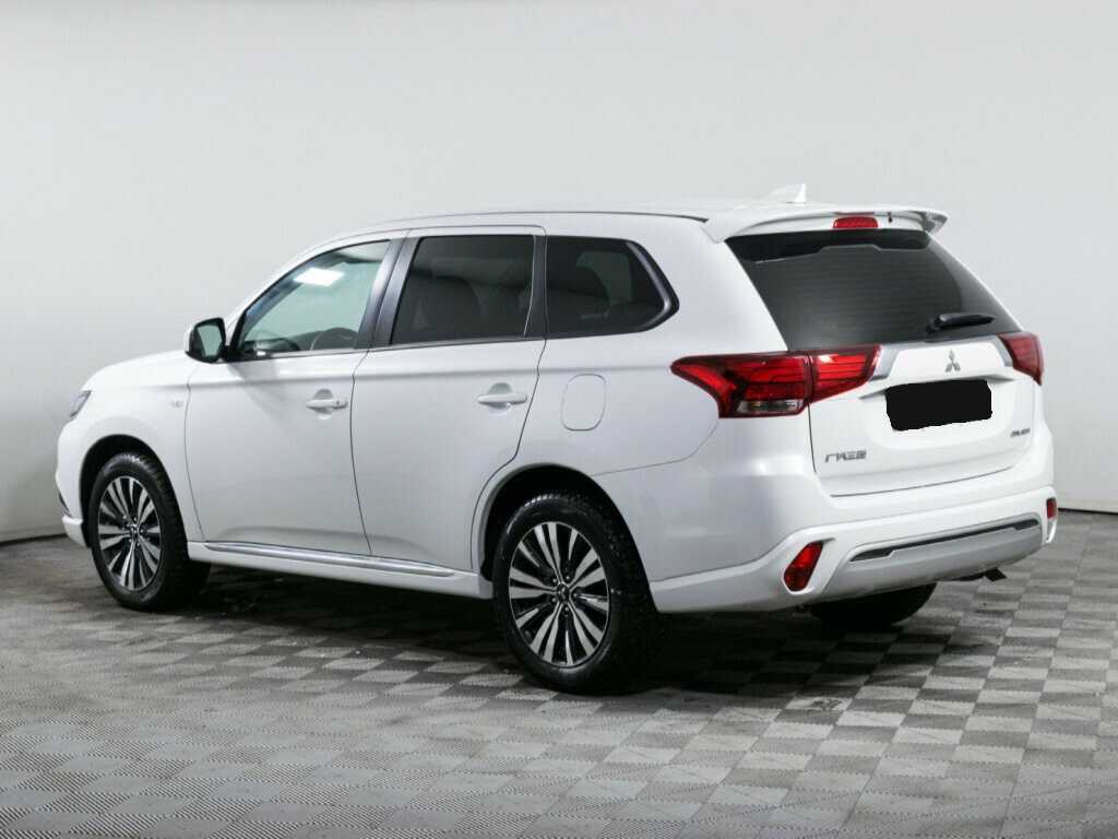 Купить Mitsubishi Outlander с пробегом. Фото: #5