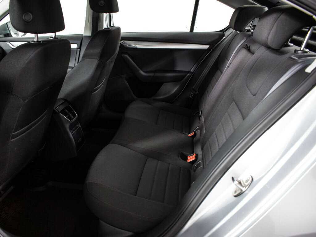 Купить Skoda Octavia с пробегом. Фото: #8