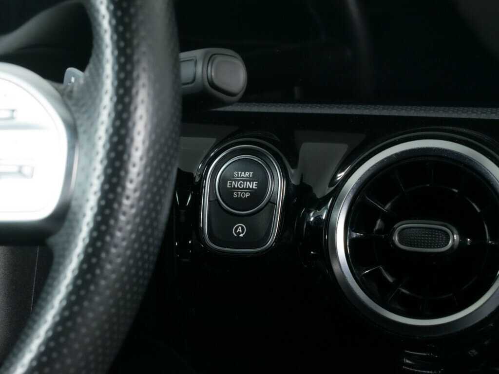 Купить Mercedes-Benz A-Класс с пробегом. Фото: #13