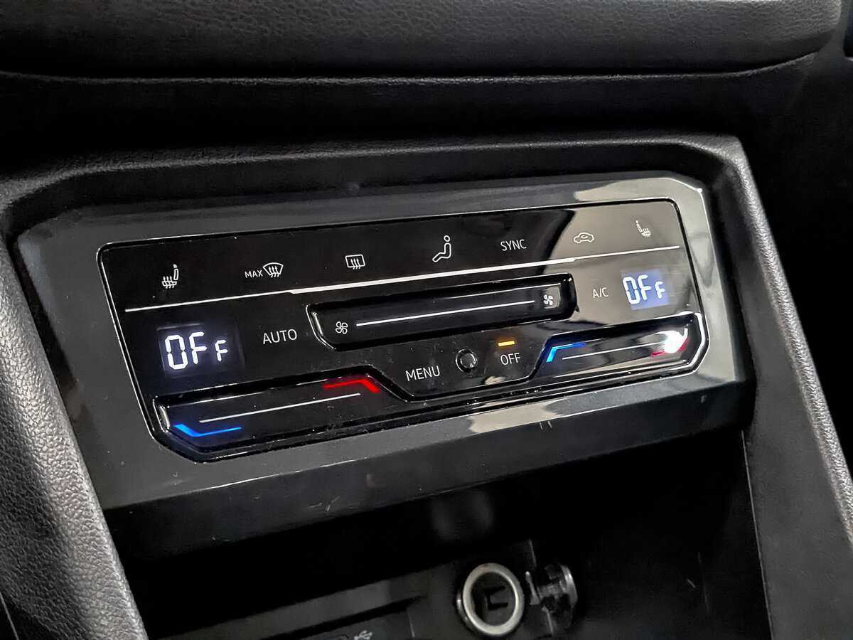 Купить Volkswagen Tiguan с пробегом. Фото: #18