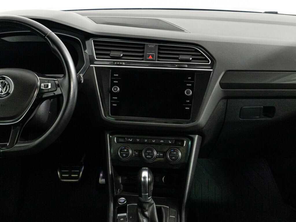 Купить Volkswagen Tiguan с пробегом. Фото: #13