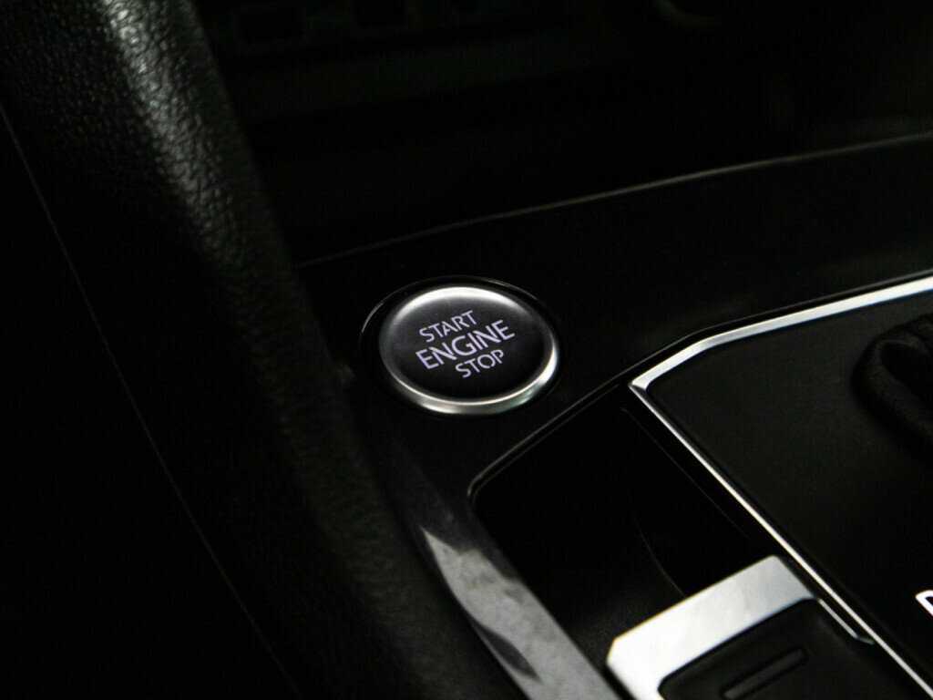 Купить Volkswagen Tiguan с пробегом. Фото: #18