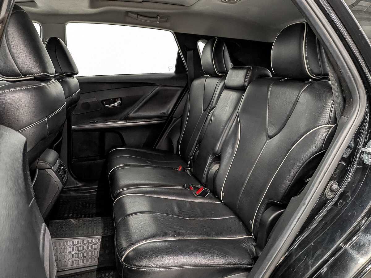 Купить Toyota Venza с пробегом. Фото: #17