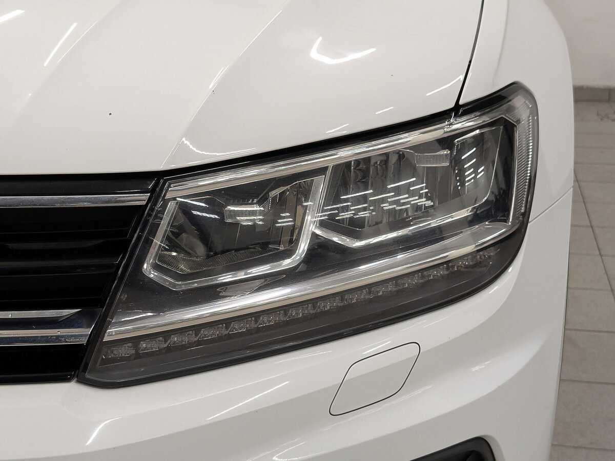 Купить Volkswagen Tiguan с пробегом. Фото: #10