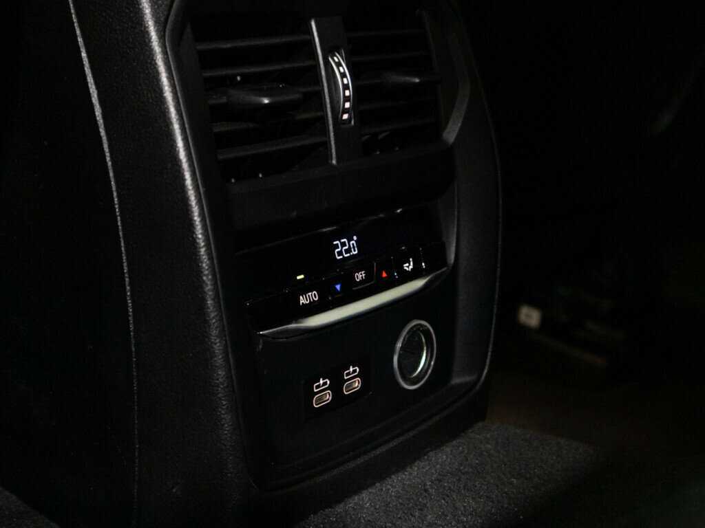 Купить BMW 3 серии с пробегом. Фото: #20