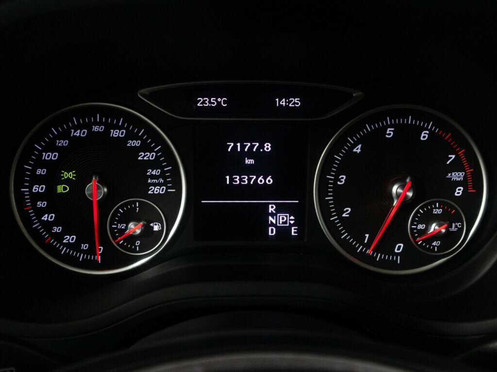 Купить Mercedes-Benz B-Класс с пробегом. Фото: #11