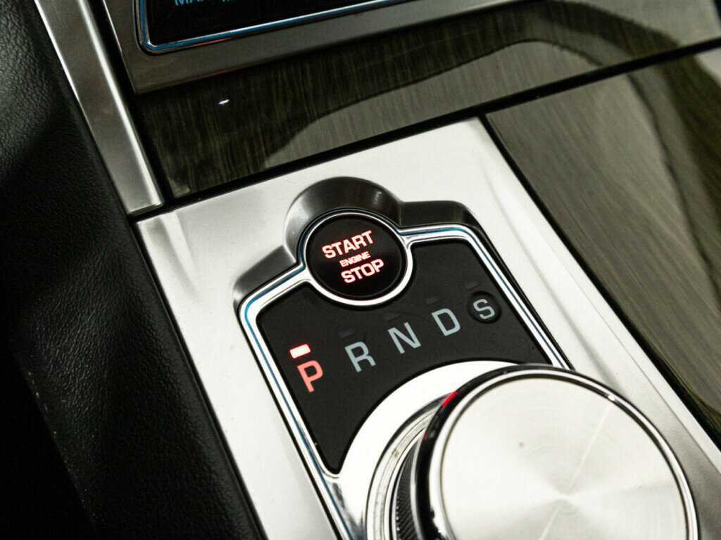 Купить Jaguar XF с пробегом. Фото: #18