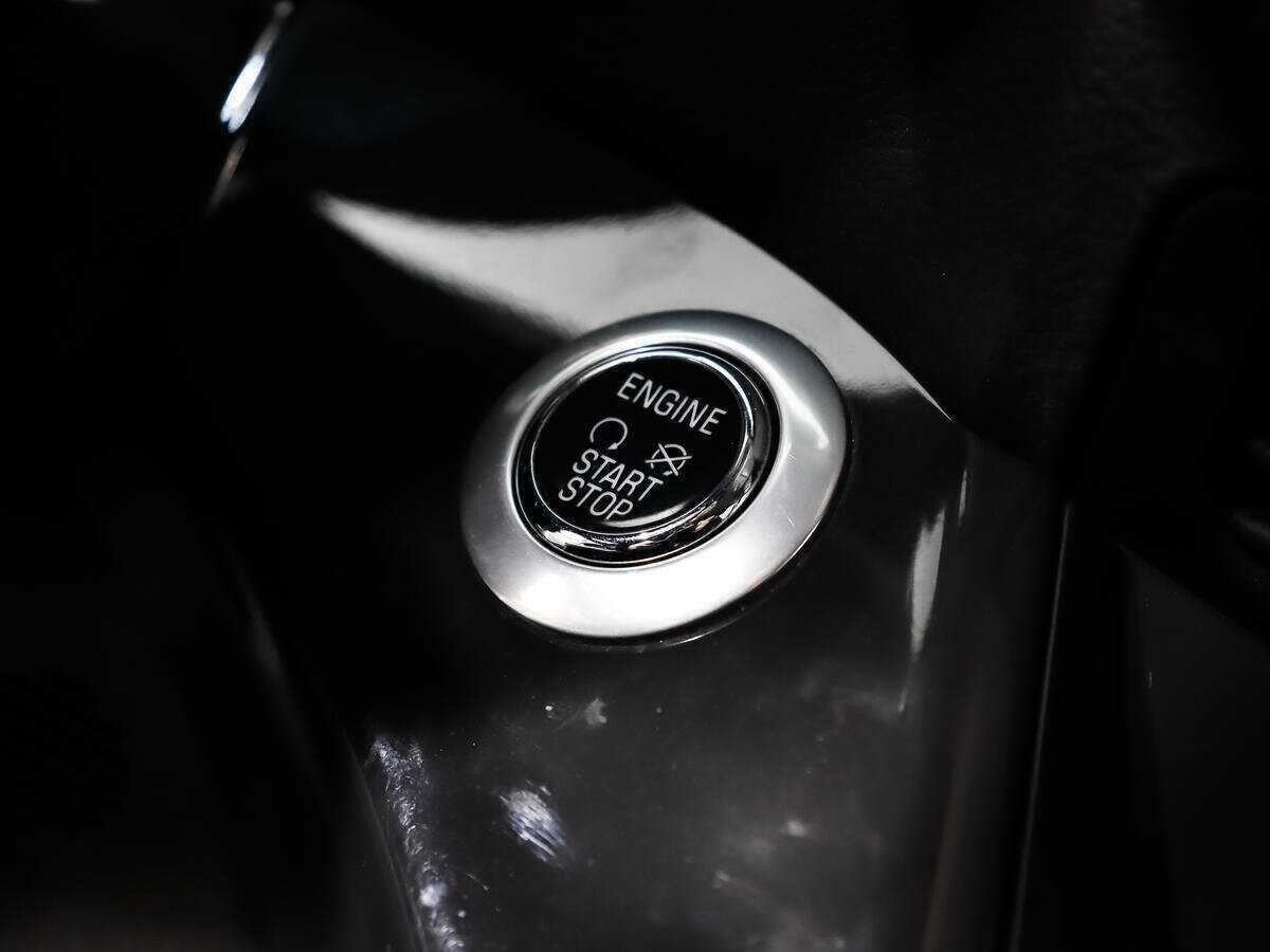 Купить Ford Kuga с пробегом. Фото: #10