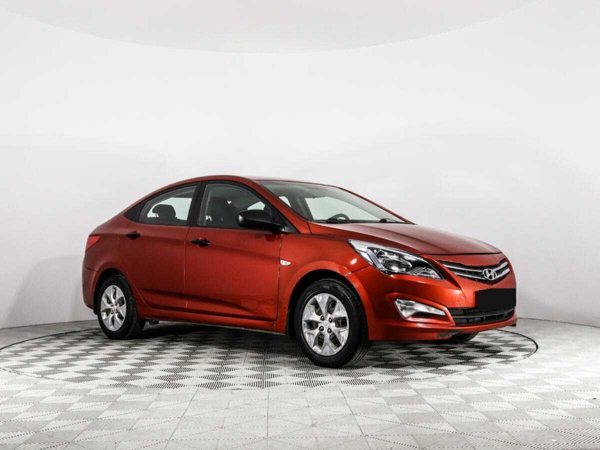 Купить Hyundai Solaris с пробегом. Фото: #2