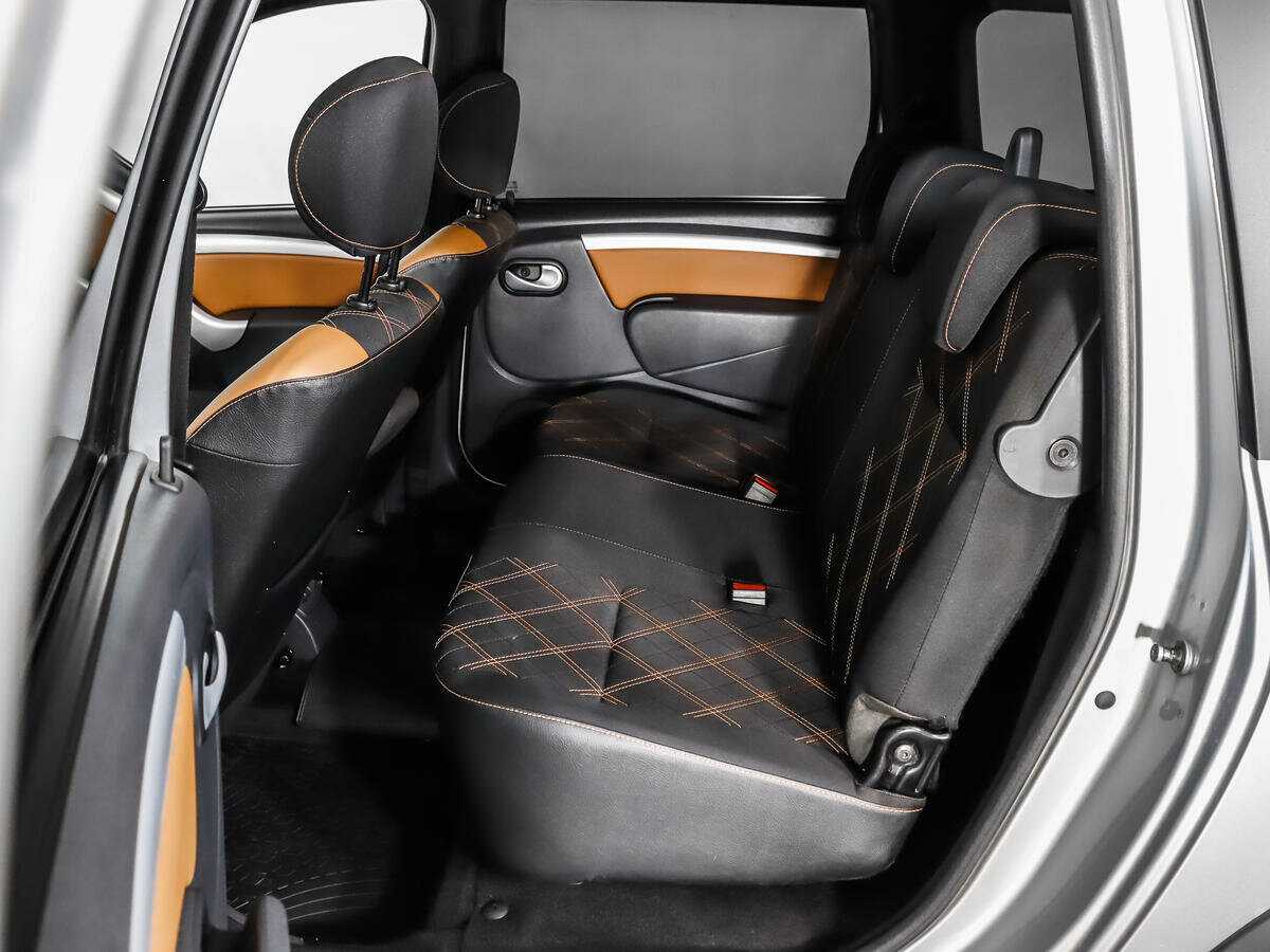 Купить Lada (ВАЗ) Largus с пробегом. Фото: #9