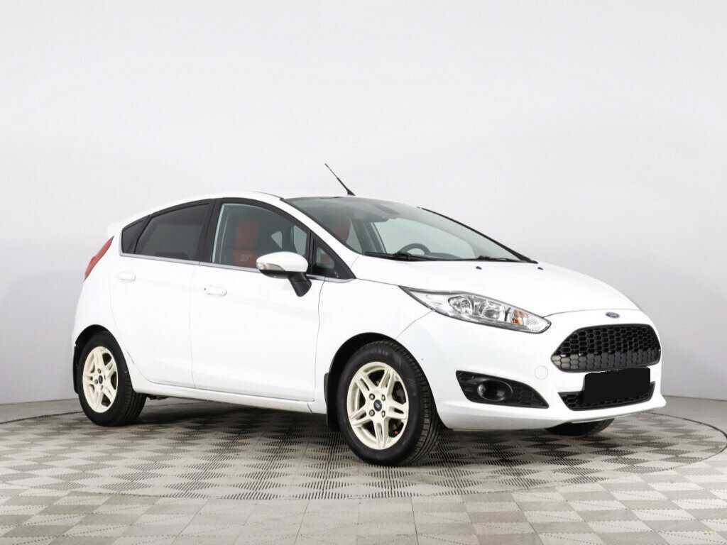 Купить Ford Fiesta с пробегом. Фото: #2