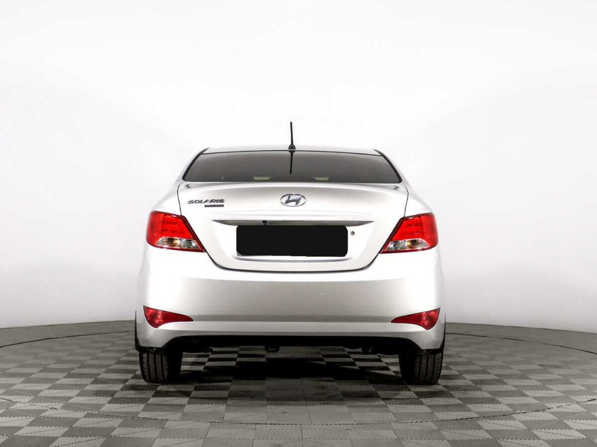 Купить Hyundai Solaris с пробегом. Фото: #5