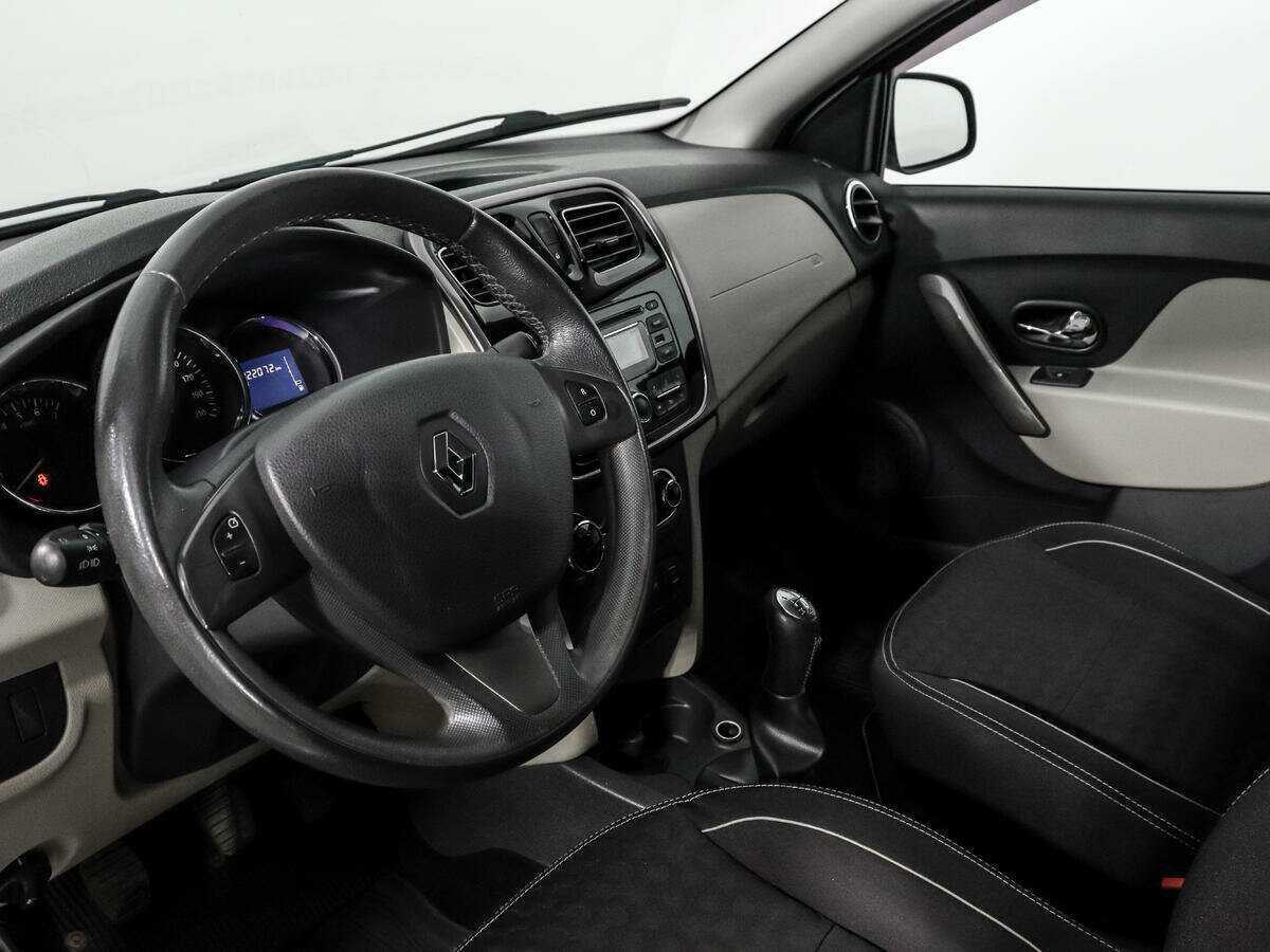 Купить Renault Logan с пробегом. Фото: #8