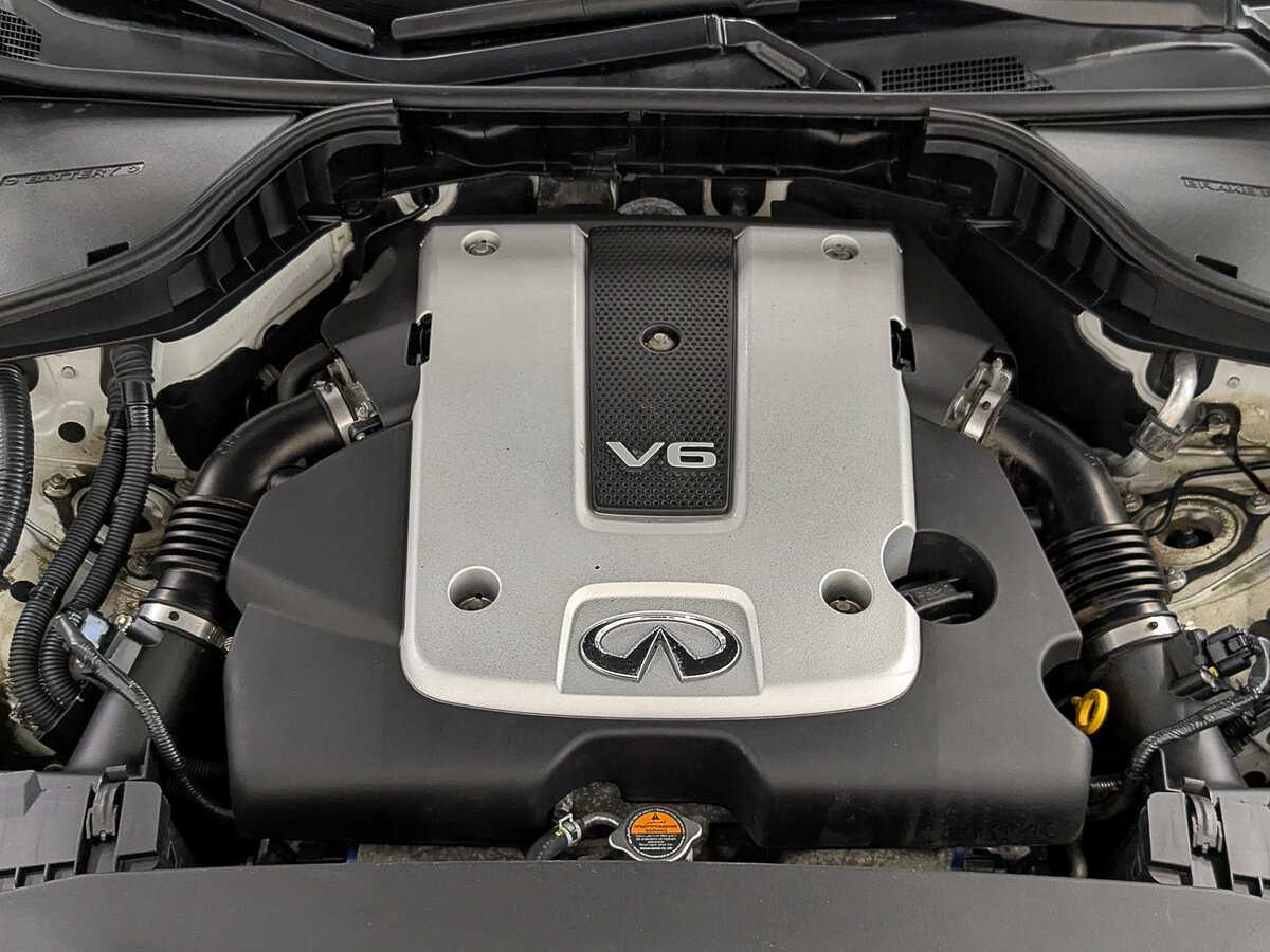 Купить Infiniti Q70 с пробегом. Фото: #8