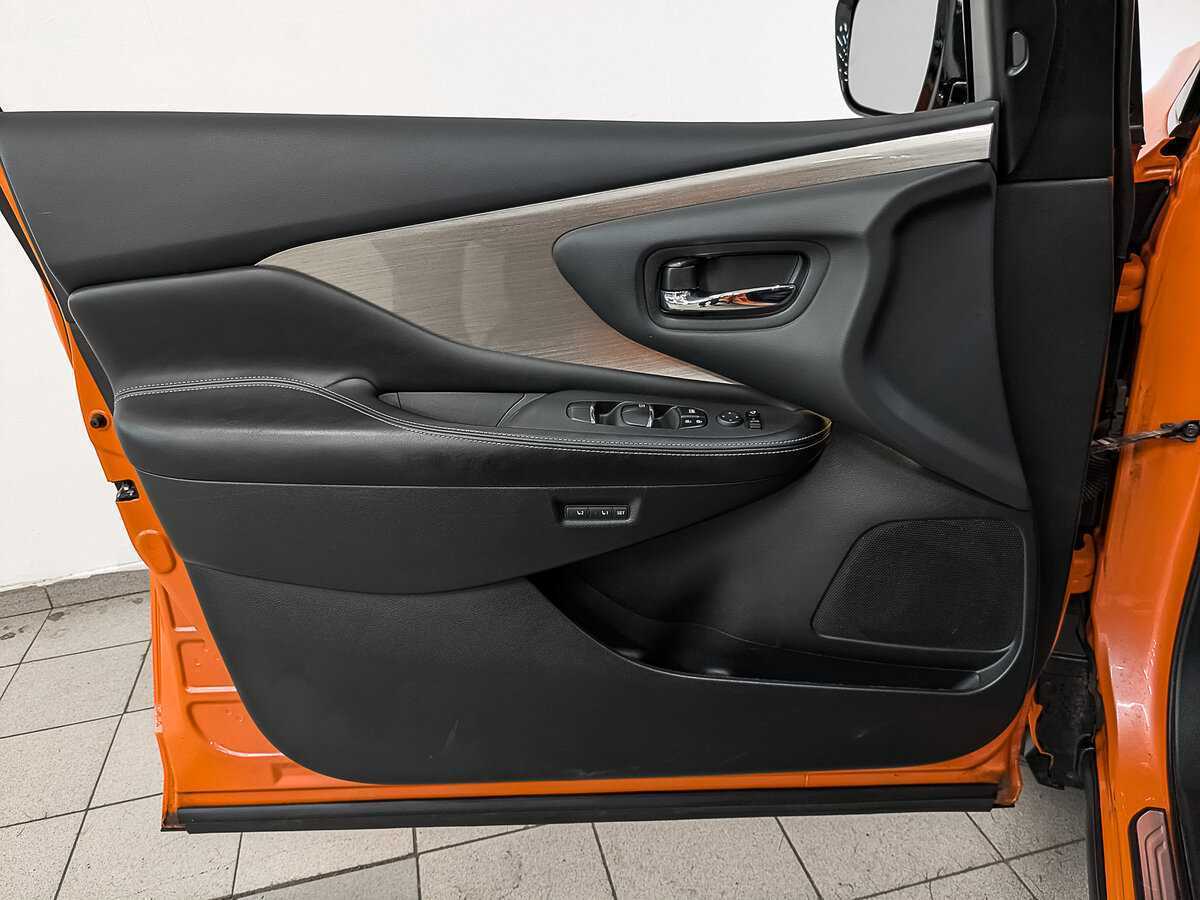 Купить Nissan Murano с пробегом. Фото: #18