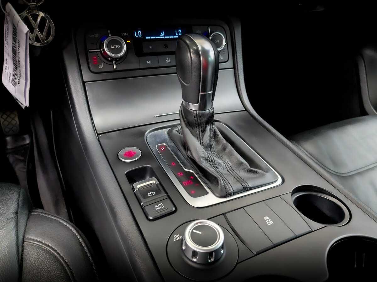 Купить Volkswagen Touareg с пробегом. Фото: #23