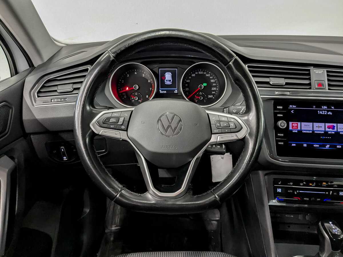 Купить Volkswagen Tiguan с пробегом. Фото: #20