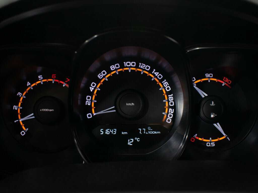 Купить Lada (ВАЗ) Vesta с пробегом. Фото: #9