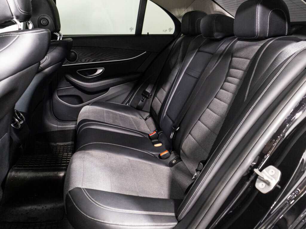 Купить Mercedes-Benz E-Класс с пробегом. Фото: #9