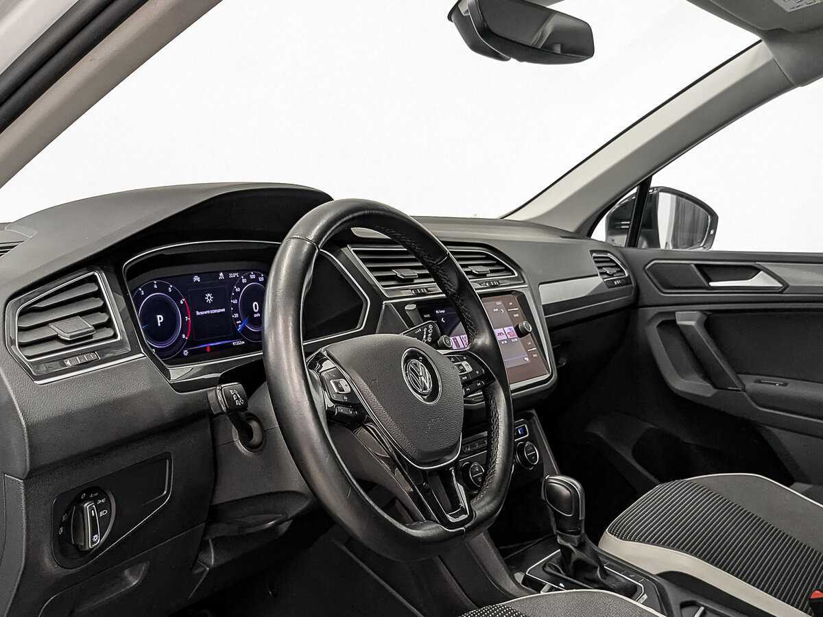Купить Volkswagen Tiguan с пробегом. Фото: #14