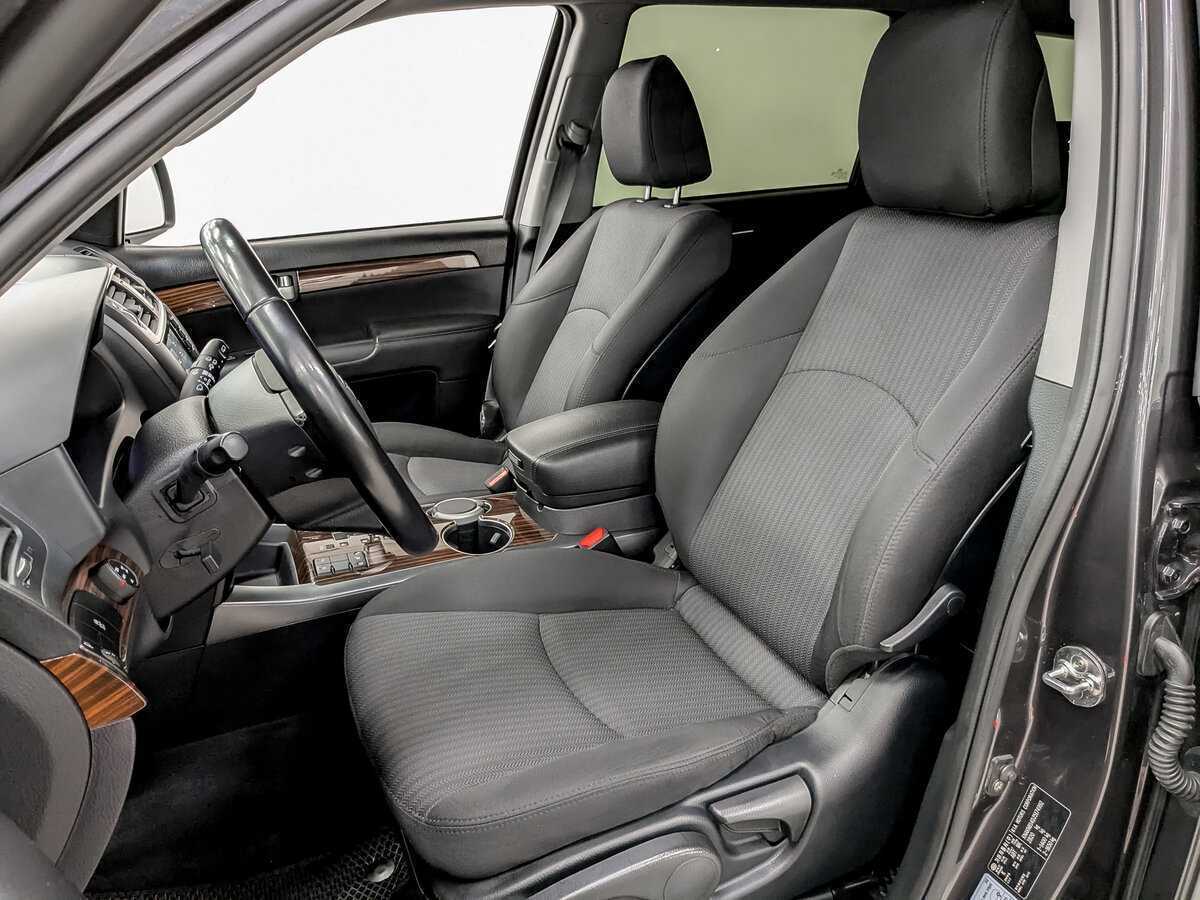 Купить Kia Mohave с пробегом. Фото: #16