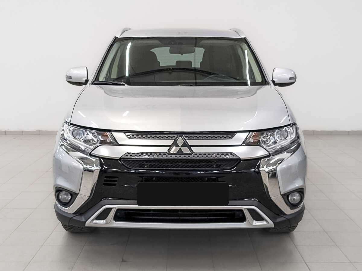 Купить Mitsubishi Outlander с пробегом. Фото: #1