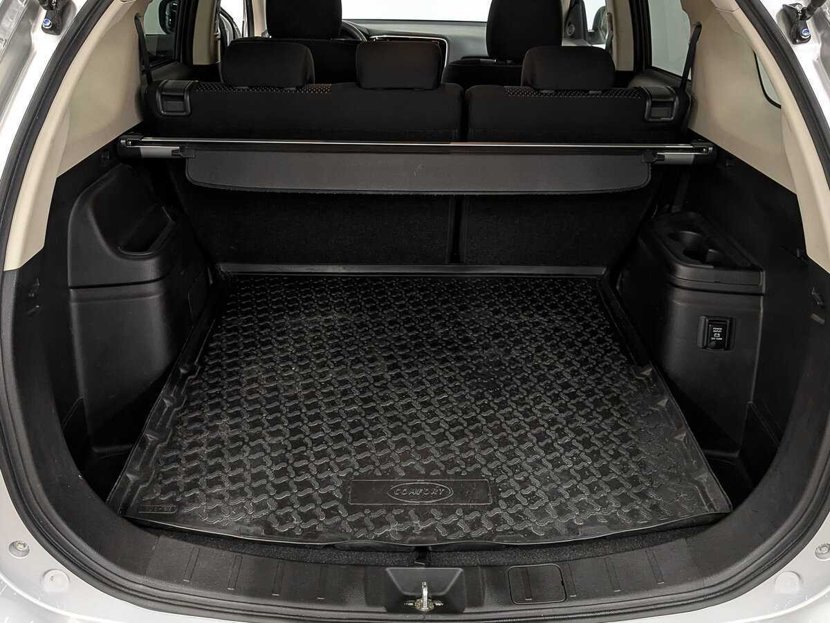 Купить Mitsubishi Outlander с пробегом. Фото: #9