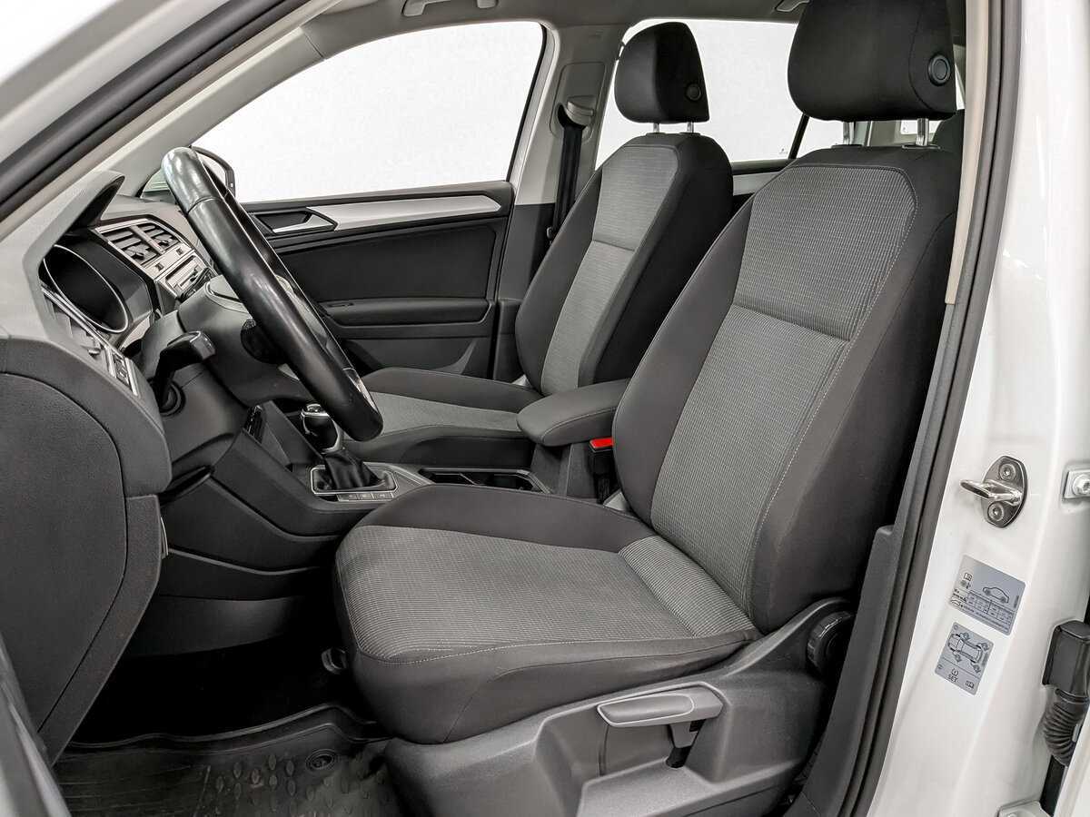 Купить Volkswagen Tiguan с пробегом. Фото: #19