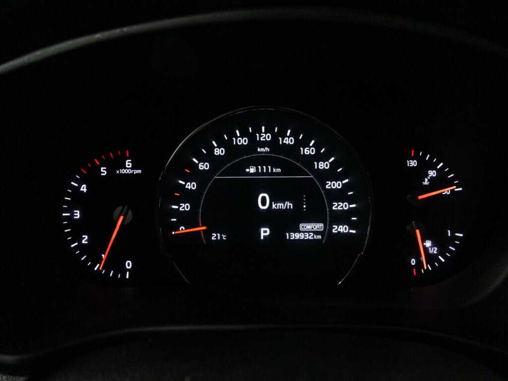 Купить Kia Sorento с пробегом. Фото: #11