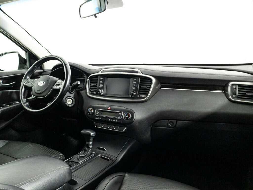 Купить Kia Sorento с пробегом. Фото: #8